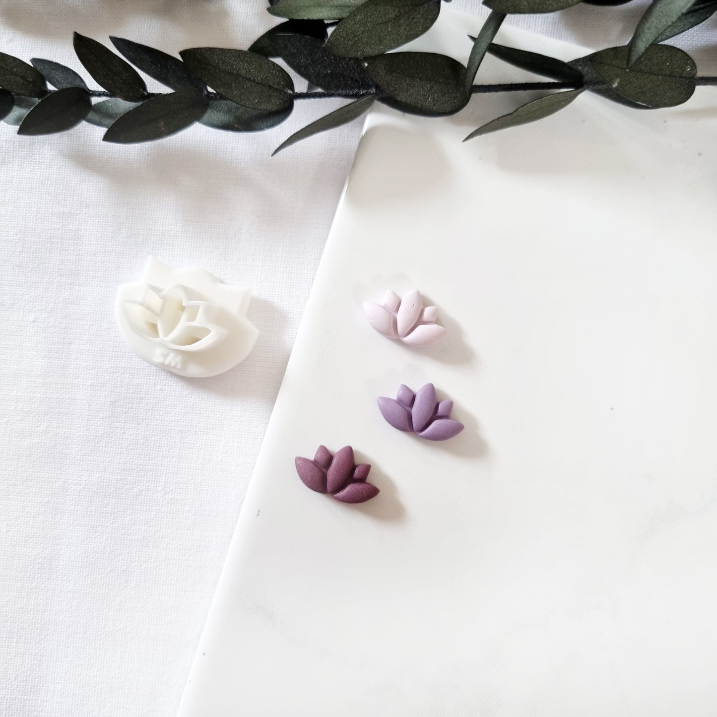 Polymer Clay Cutter -kleiner Lotus-