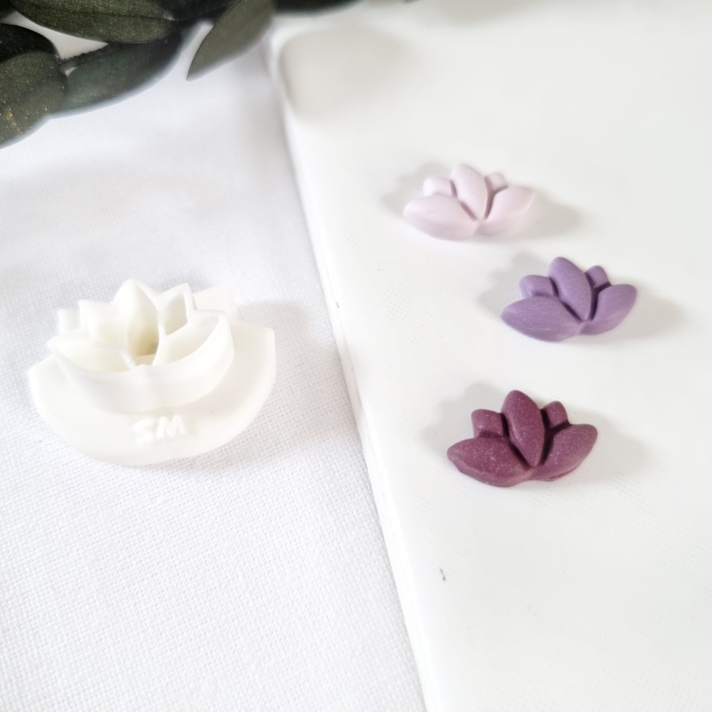 Polymer Clay Cutter -kleiner Lotus-