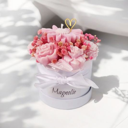 kleines Blumenbouquet aus Kerzen