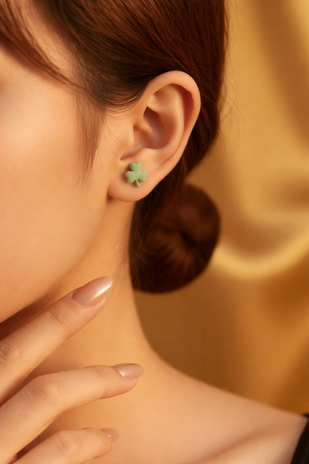 Polymer Clay Ohrstecker Kleeblatt