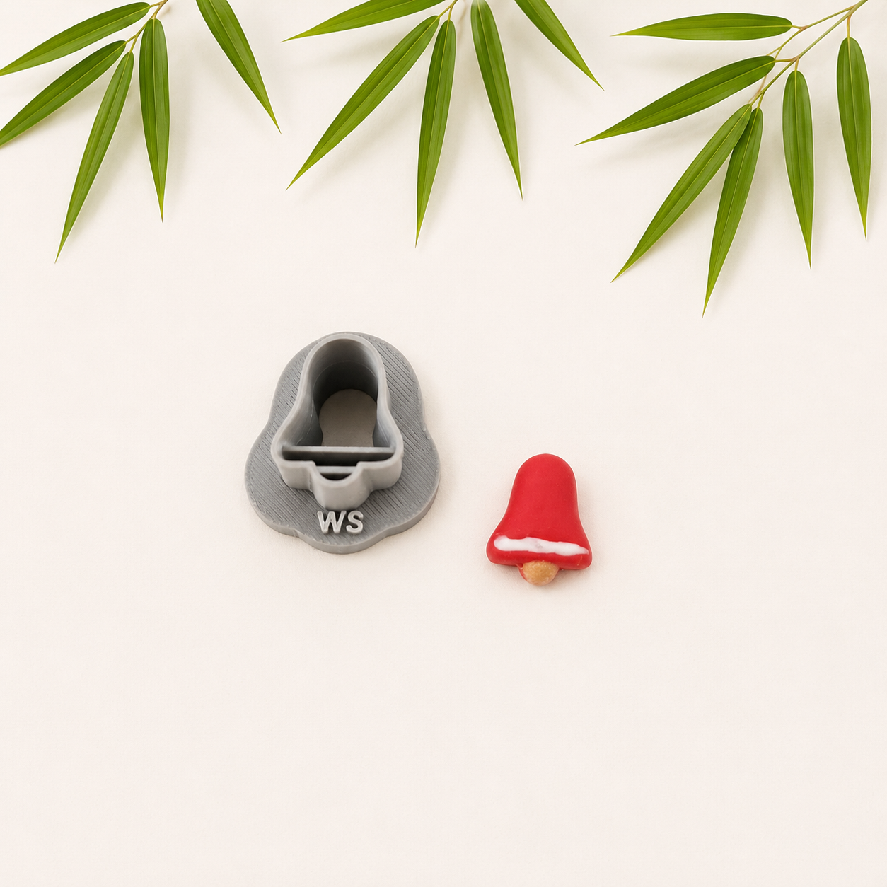 Polymer Clay Cutter -Glocke-